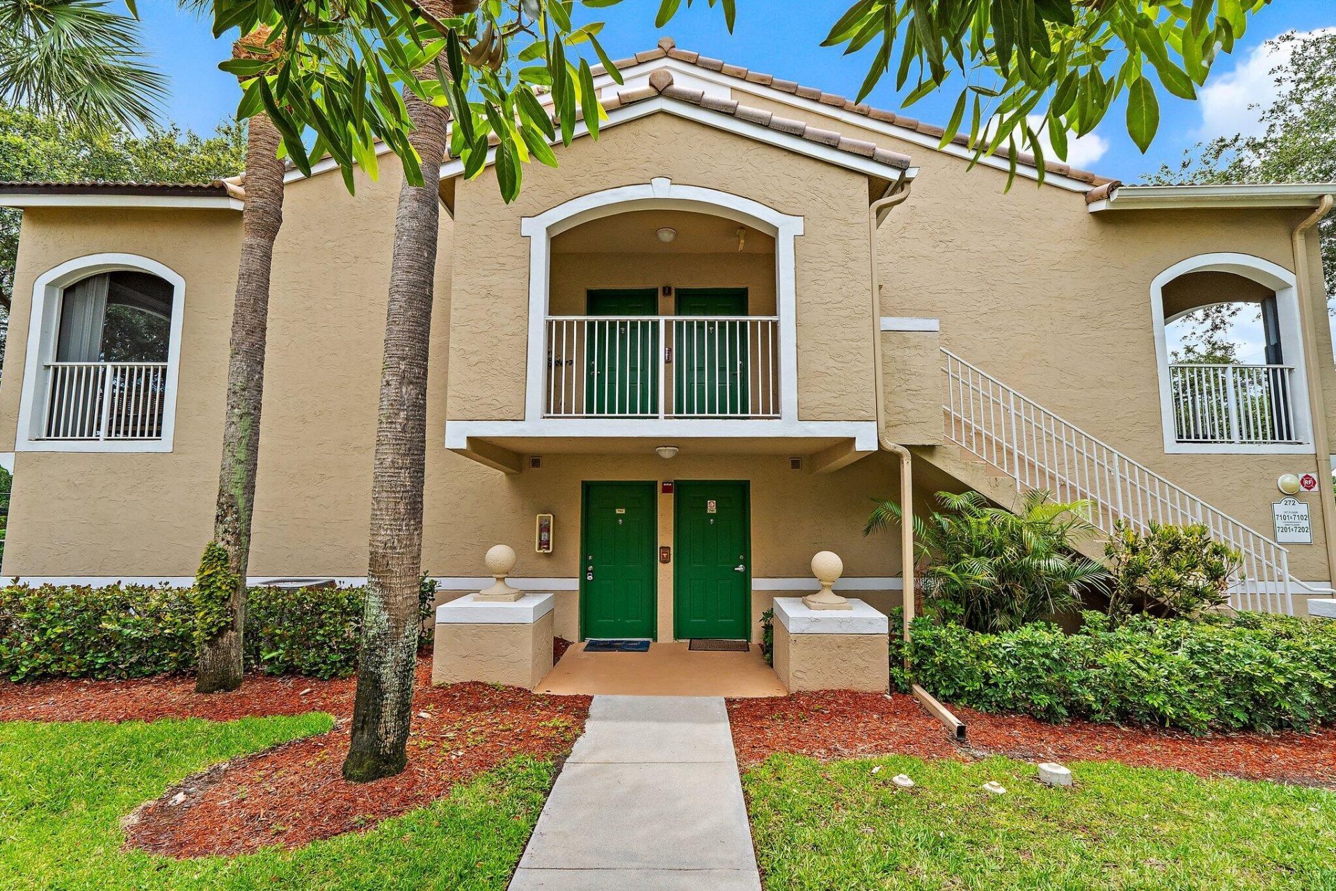 272 Village Boulevard, Unit 7102, Tequesta, FL 33469 Photo