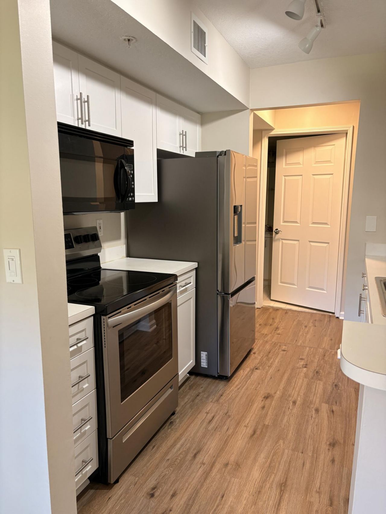 272 Village Boulevard, Unit 7102, Tequesta, FL 33469 Photo
