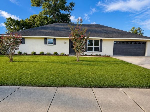 9577 Great Smokey Ave, Baton Rouge, LA 70814