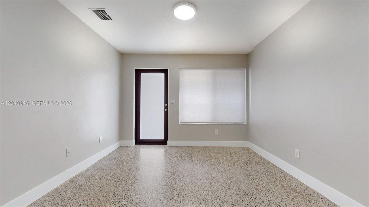 101 W 11th St , Unit 4, Hialeah, FL 33010 Photo