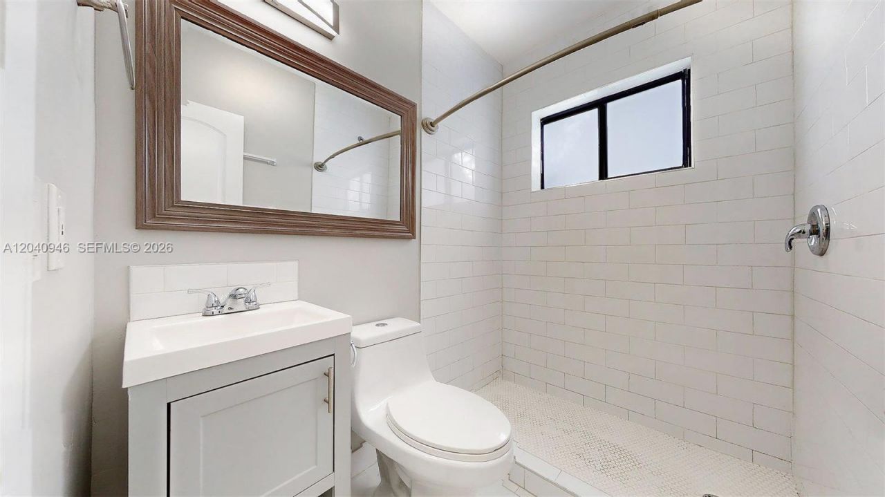 101 W 11th St, Unit 1, Hialeah, FL 33010 Photo