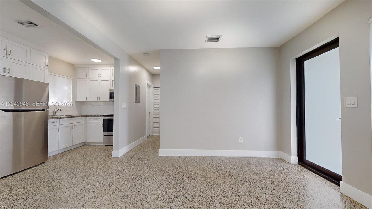 101 W 11th St , Unit 4, Hialeah, FL 33010 Photo