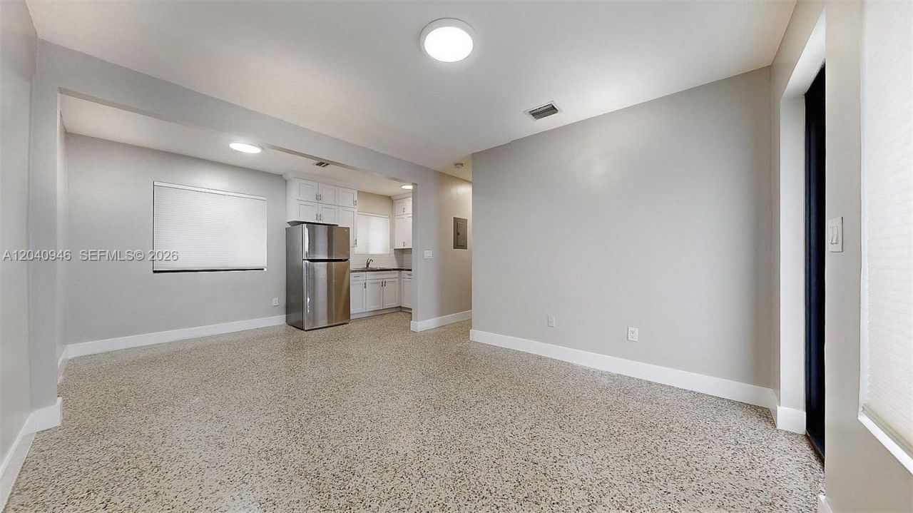 101 W 11th St , Unit 4, Hialeah, FL 33010 Photo