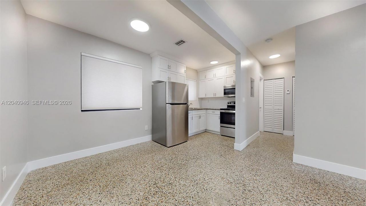 101 W 11th St , Unit 4, Hialeah, FL 33010 Photo