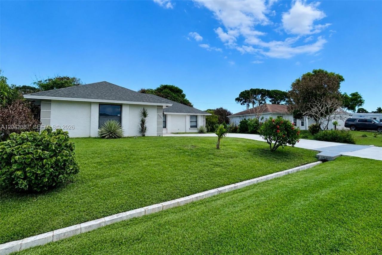 2313 SE Harrington Ave , Unit -, Port Saint Lucie, FL 34952 Photo