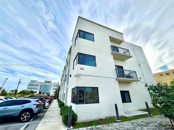 440 E 27th St , Unit 204, Hialeah, FL 33013