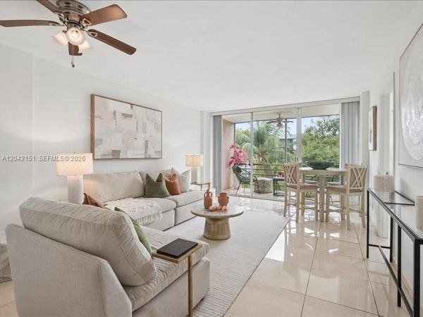 117 Royal Park Dr , Unit 3F, Oakland Park, FL 33309