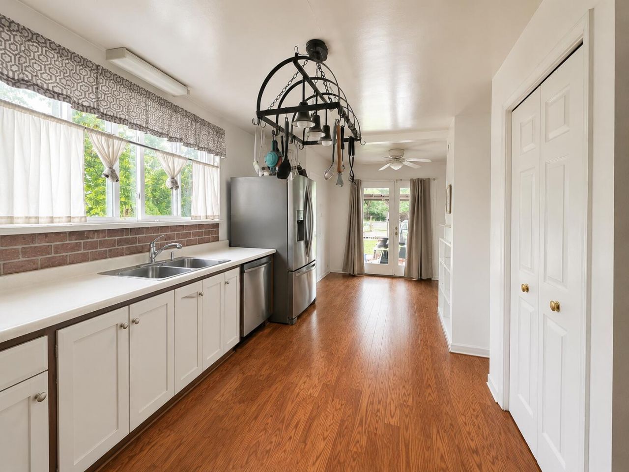 209 Mill Street Photo 7