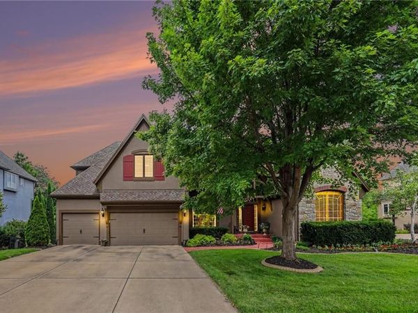 11919 W 139th Terrace, Overland Park, KS 66221