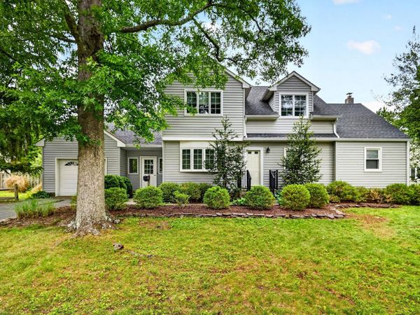 70 TAYLOR TERRACE, HOPEWELL, NJ 08525