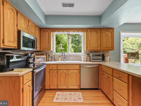 4471 WAGNER DRIVE , BETHLEHEM, PA 18020