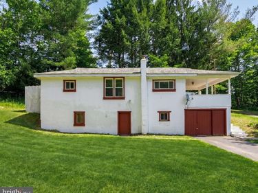 4586 BACK ROAD, HALIFAX, PA 17032