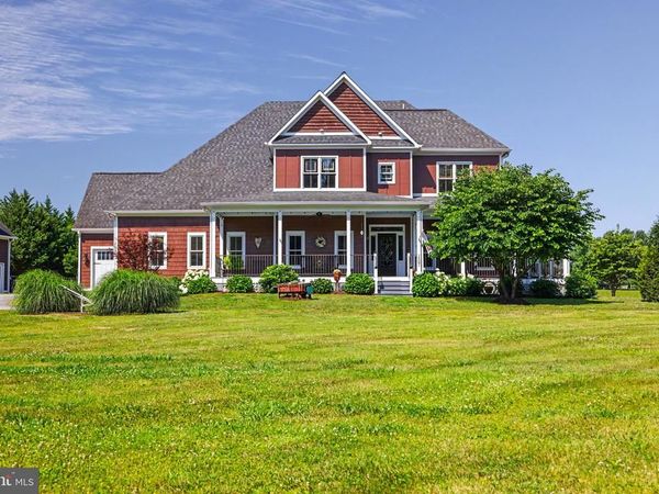 16081 PURCELLVILLE ROAD, HILLSBORO, VA 20132