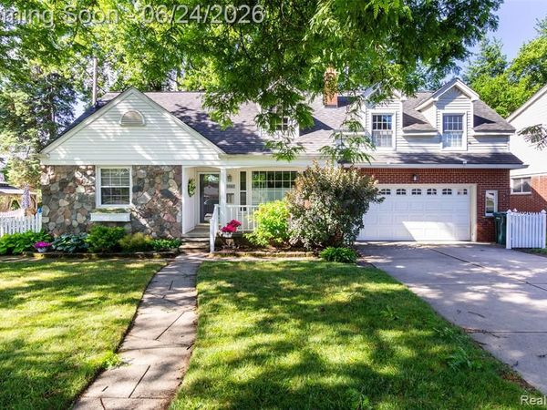 21170 Outer Drive Drive, Dearborn, MI 48124