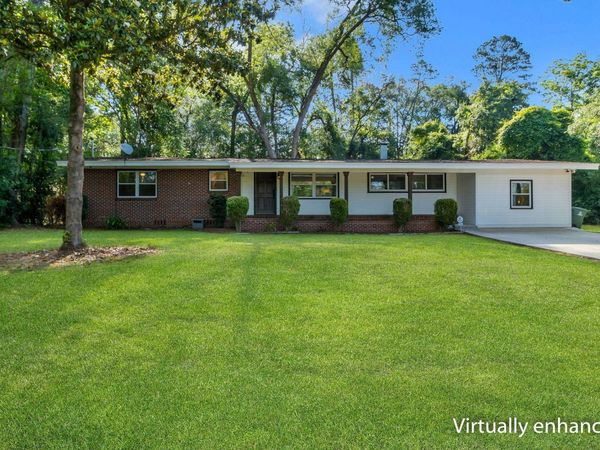 2351 AMELIA Circle, Tallahassee, FL 32304