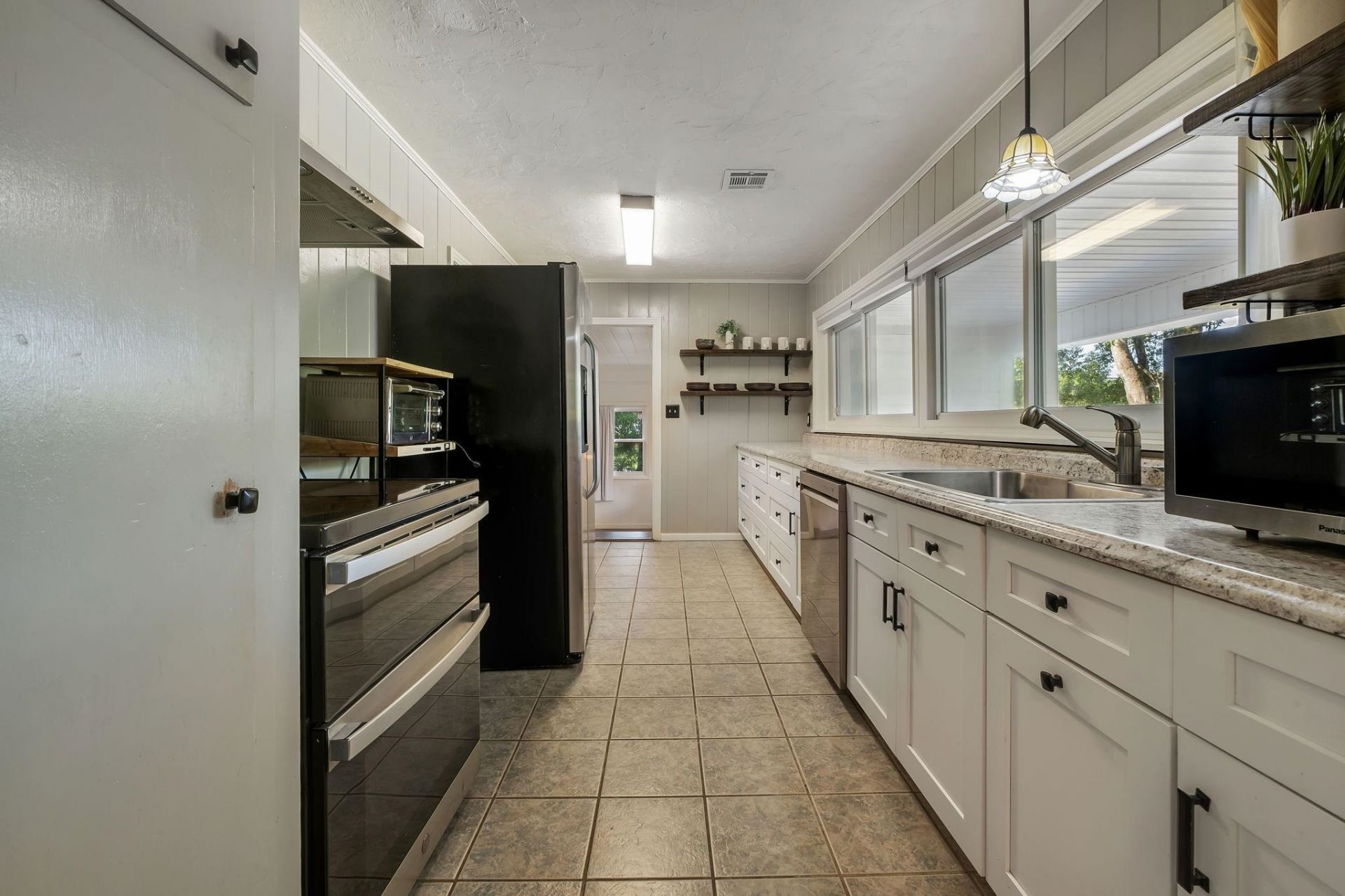 2351 Amelia Circle, Tallahassee, FL 32304 Photo