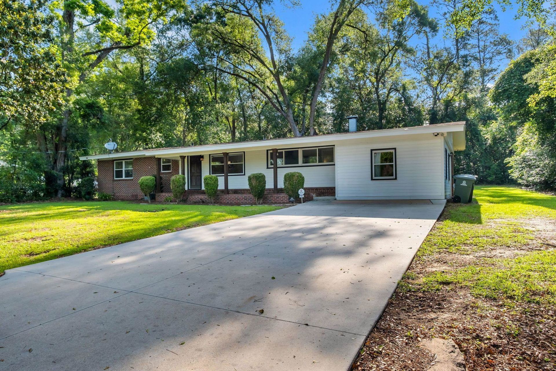 2351 Amelia Circle, Tallahassee, FL 32304 Photo