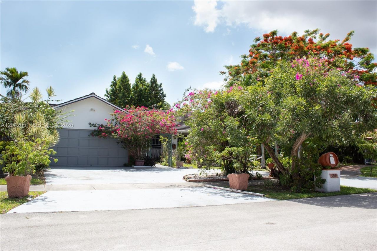 3603 SW 138th Ct, Miami, FL 33175 Photo