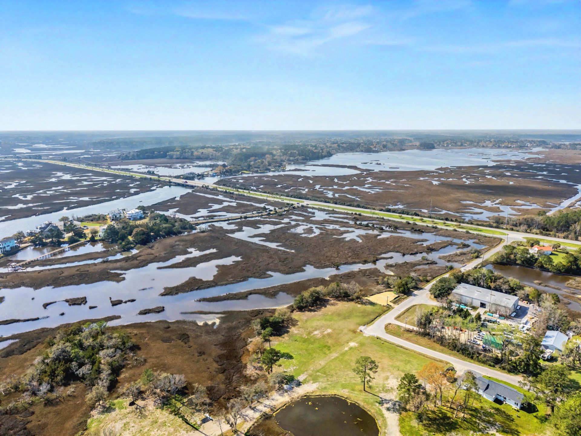 3925 James Bay Road Photo 14