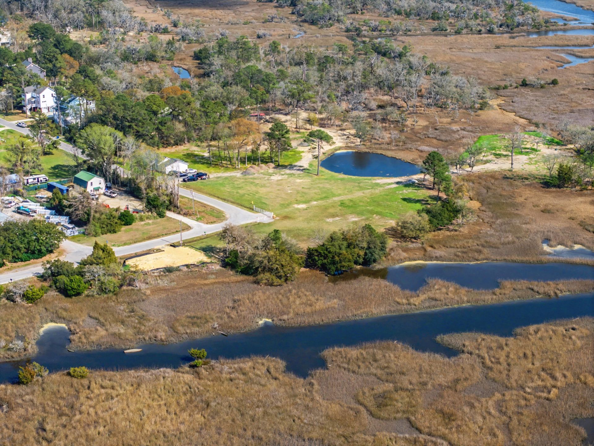 3925 James Bay Road Photo 38