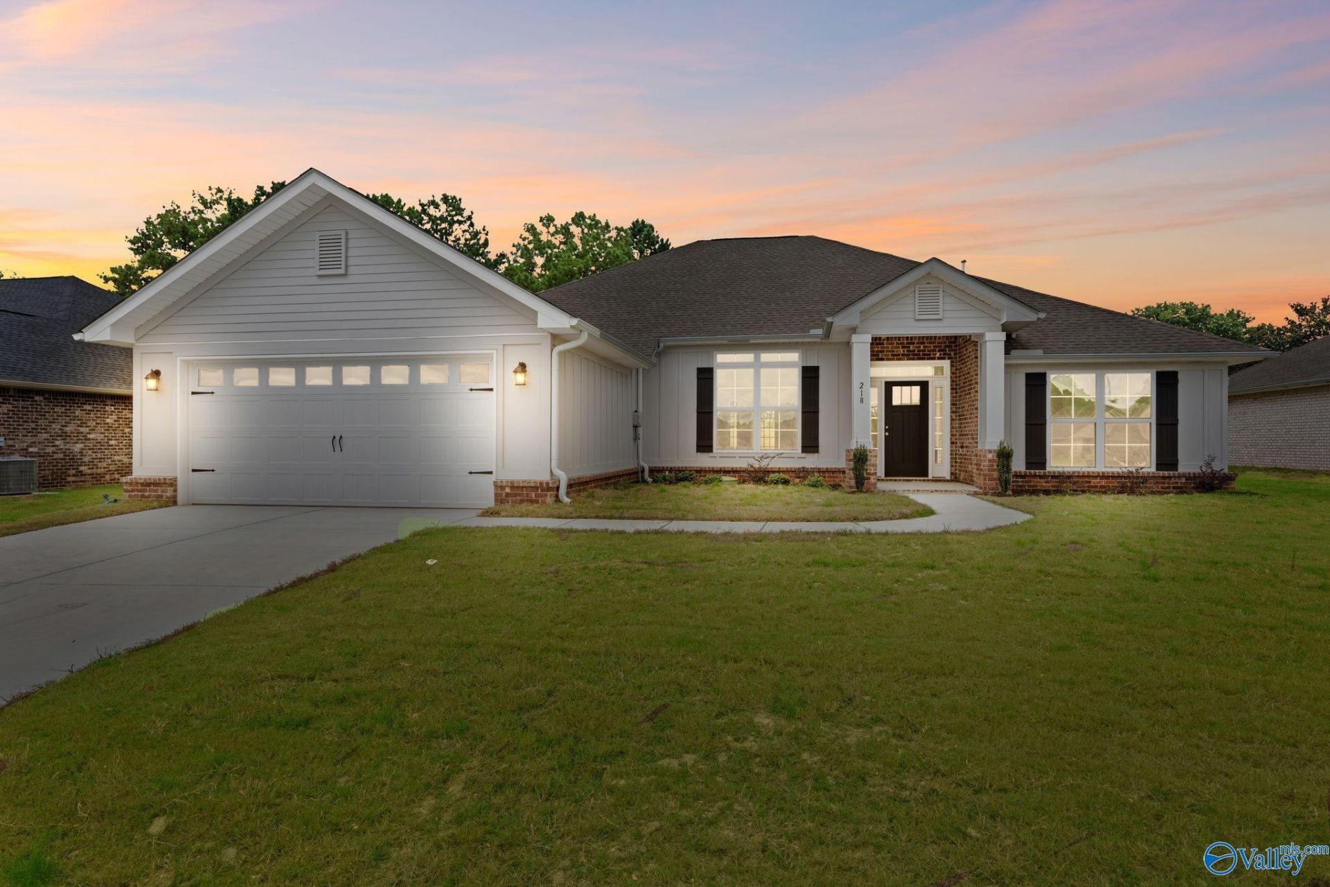 159 Ridgeland Trail, Huntsville, AL 35810 Main Photo
