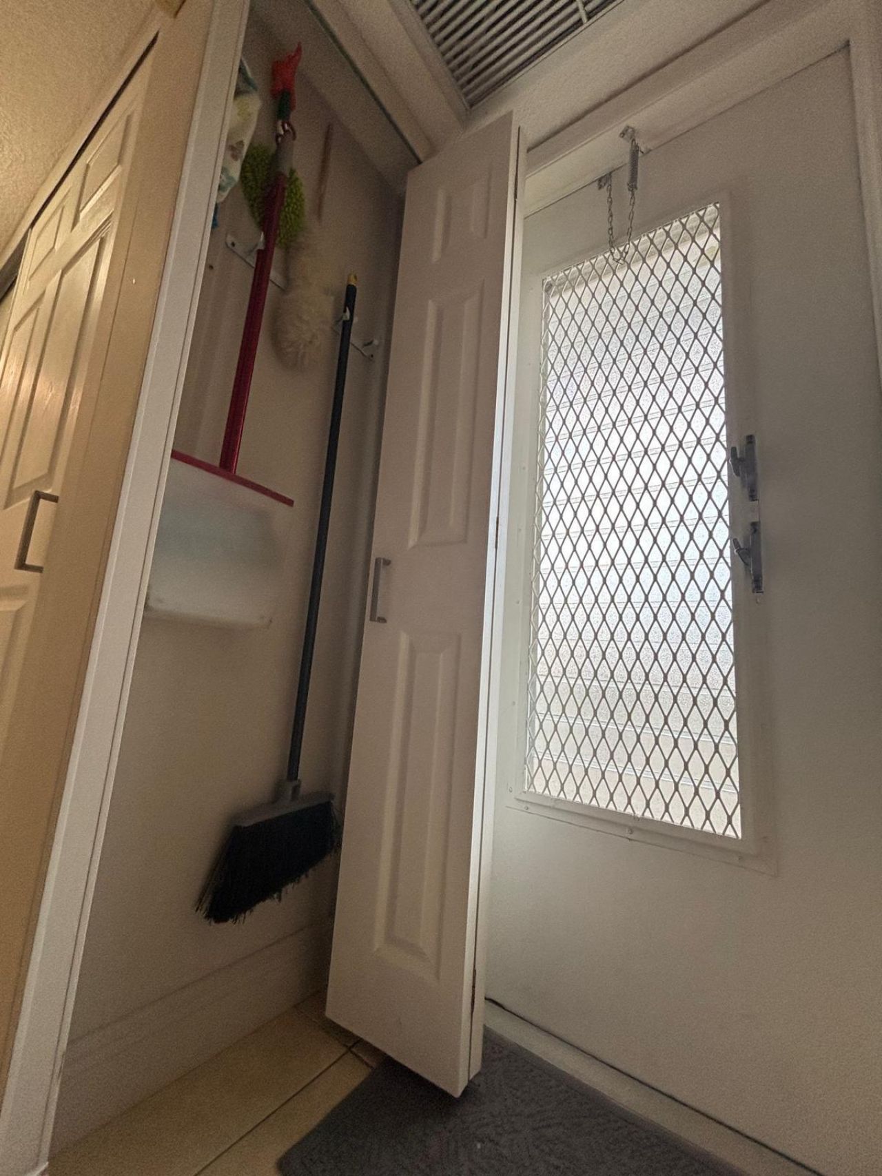 5171 W Oakland Park Boulevard, Unit 308, Lauderdale Lakes, FL 33313 Photo