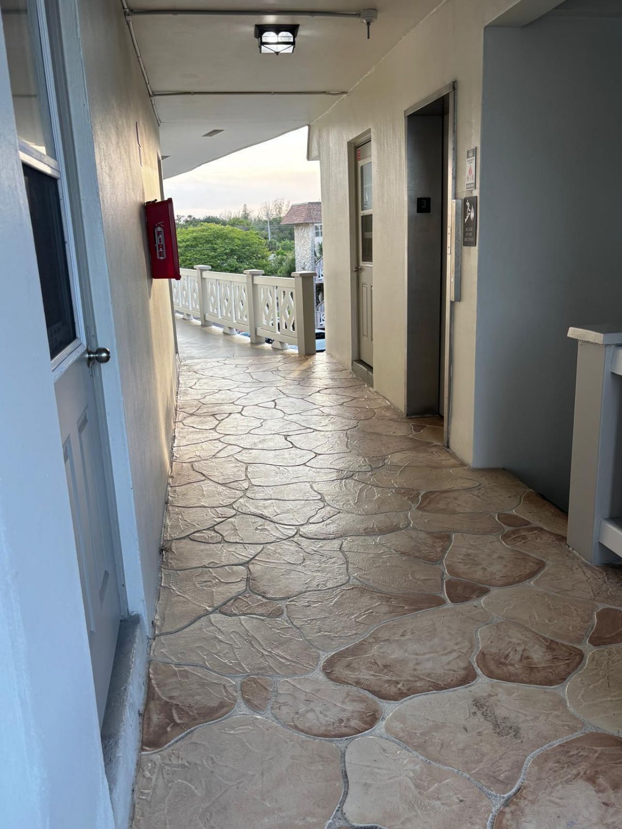 5171 W Oakland Park Boulevard, Unit 308, Lauderdale Lakes, FL 33313 Photo