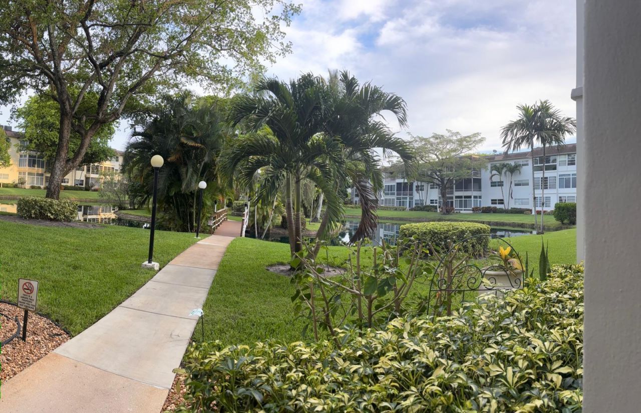 5171 W Oakland Park Boulevard, Unit 308, Lauderdale Lakes, FL 33313 Photo