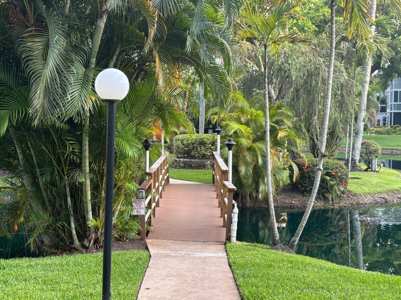 5171 W Oakland Park Boulevard, Unit 308, Lauderdale Lakes, FL 33313 Photo
