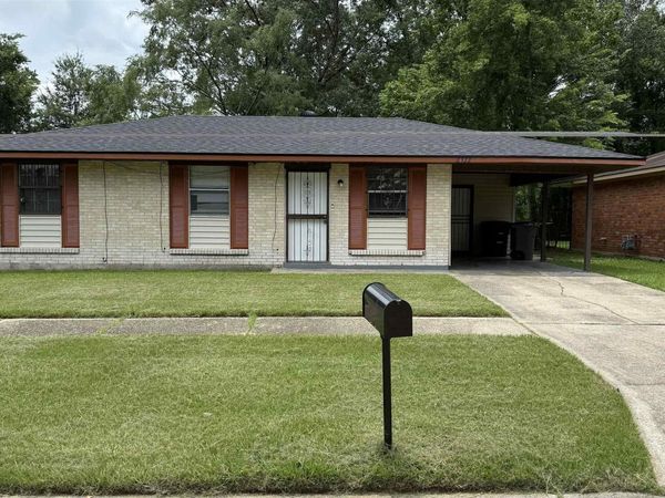 2322 S Brock Pl, Baton Rouge, LA 70807