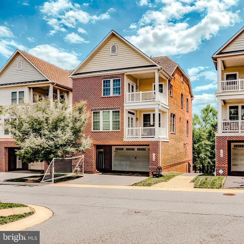 132 LIRIOPE PLACE, GAITHERSBURG, MD 20878