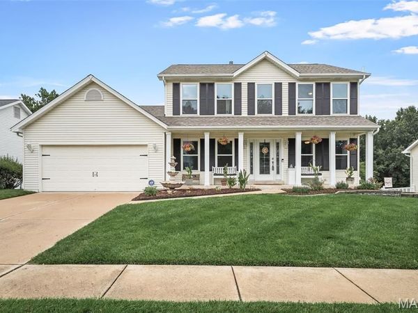 1260 Old Stone Drive, O'Fallon, MO 63368