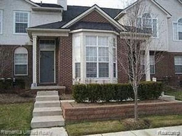 9102 ALEXA Drive, Commerce Twp, MI 48390