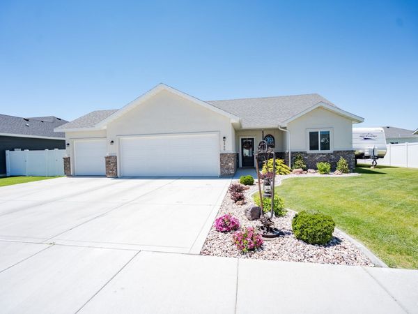 2360 Dorchester Ave, Burley, ID 83318