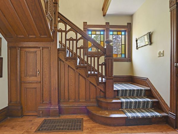 215 S Washington St, Elkhorn, WI 53121