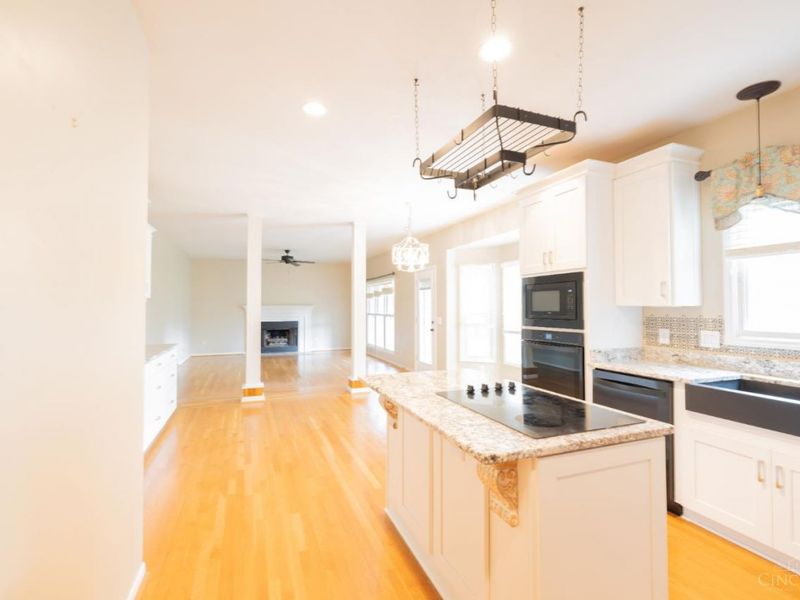 6113 Balsam Drive, Miami Twp, OH 45150 Photo 8