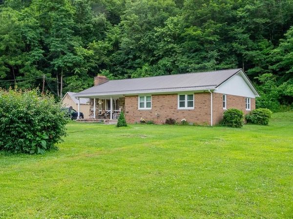 8462 N FORK HIGHWAY, CABINS, WV 26855