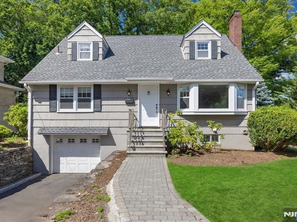 101 Pershing Road, Englewood Cliffs, NJ 07632