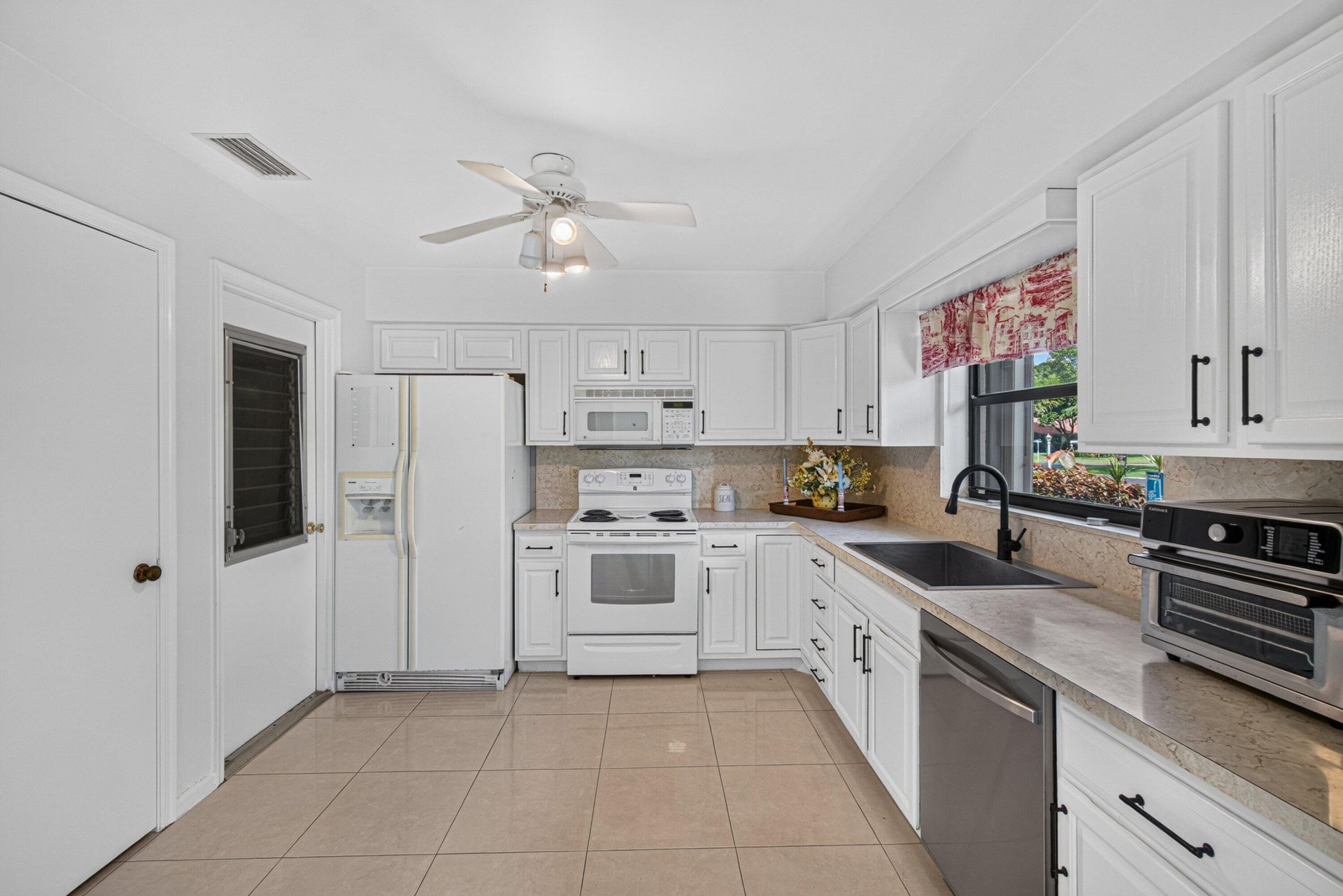 9830 Bischofia Tree Way, Boynton Beach, FL 33436 Photo