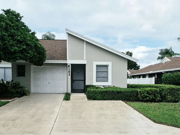 8101 Sweetbriar Way, Boca Raton, FL 33496