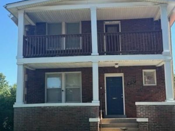 6751 Crest Avenue , University City, MO 63130