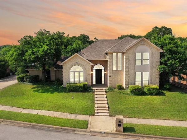6006 Millwood Drive, Arlington, TX 76016