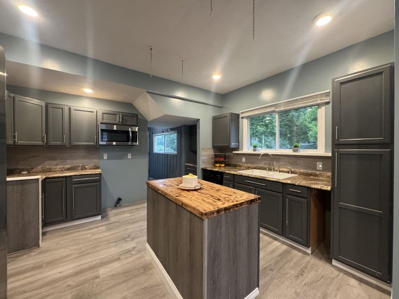 236 Lincoln Place, Urbana, OH 43078 Photo 9