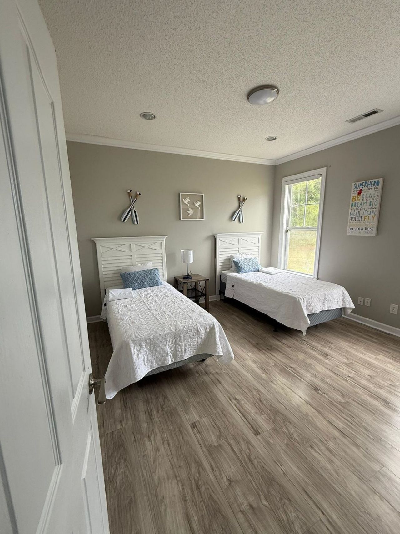 420 Newburgh Ct.  Photo 11