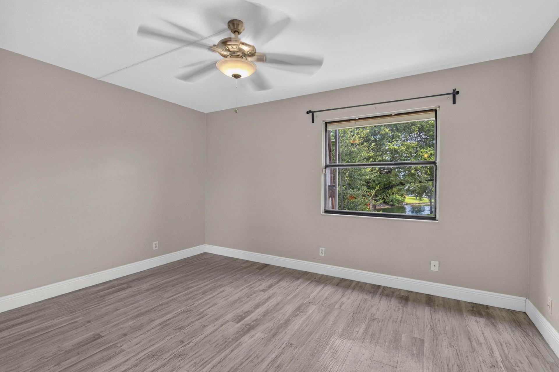 4825 NW 95th Avenue, Unit A, Sunrise, FL 33351 Photo