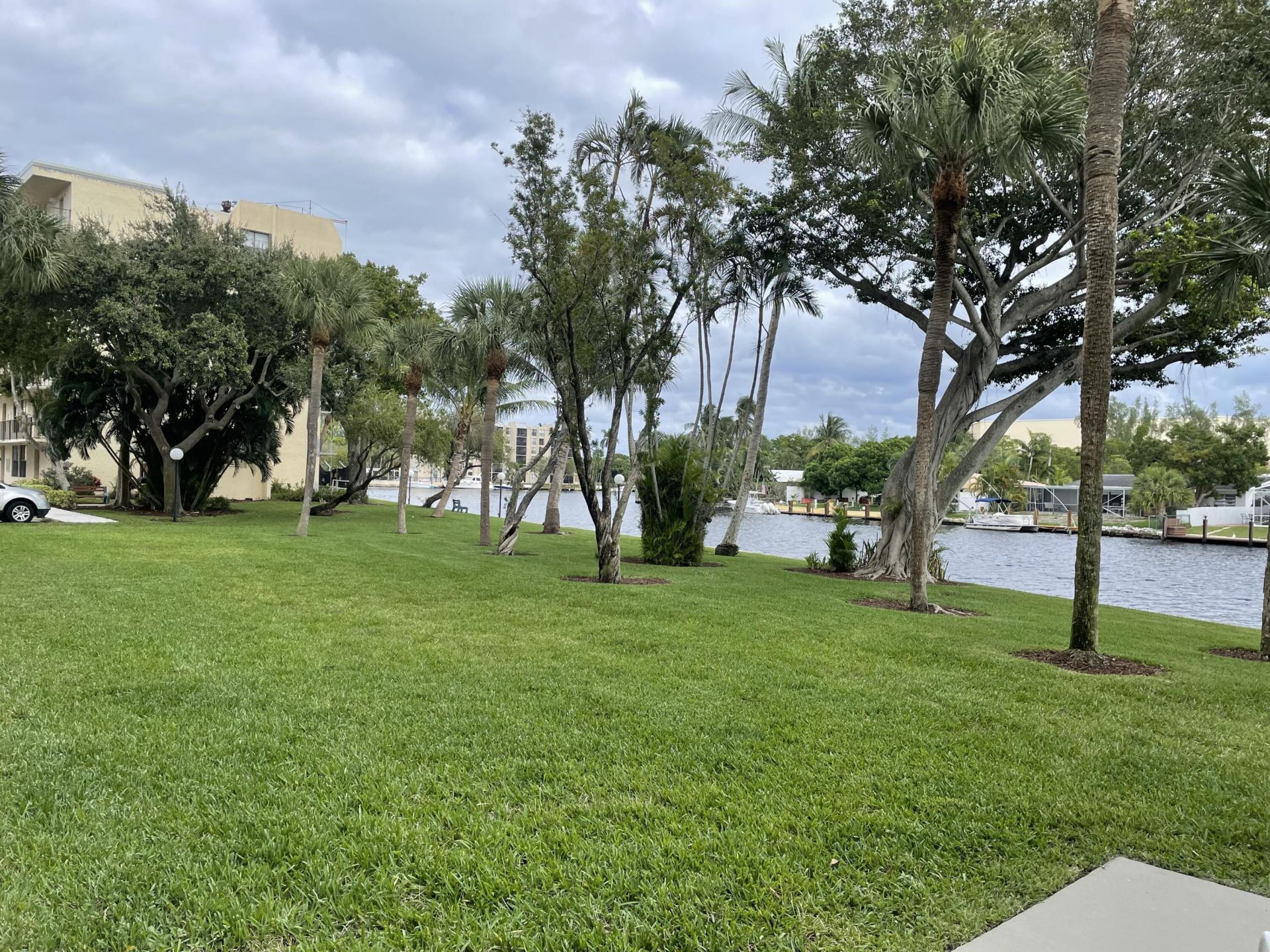 14 Royal Palm Way, Unit 204, Boca Raton, FL 33432 Photo