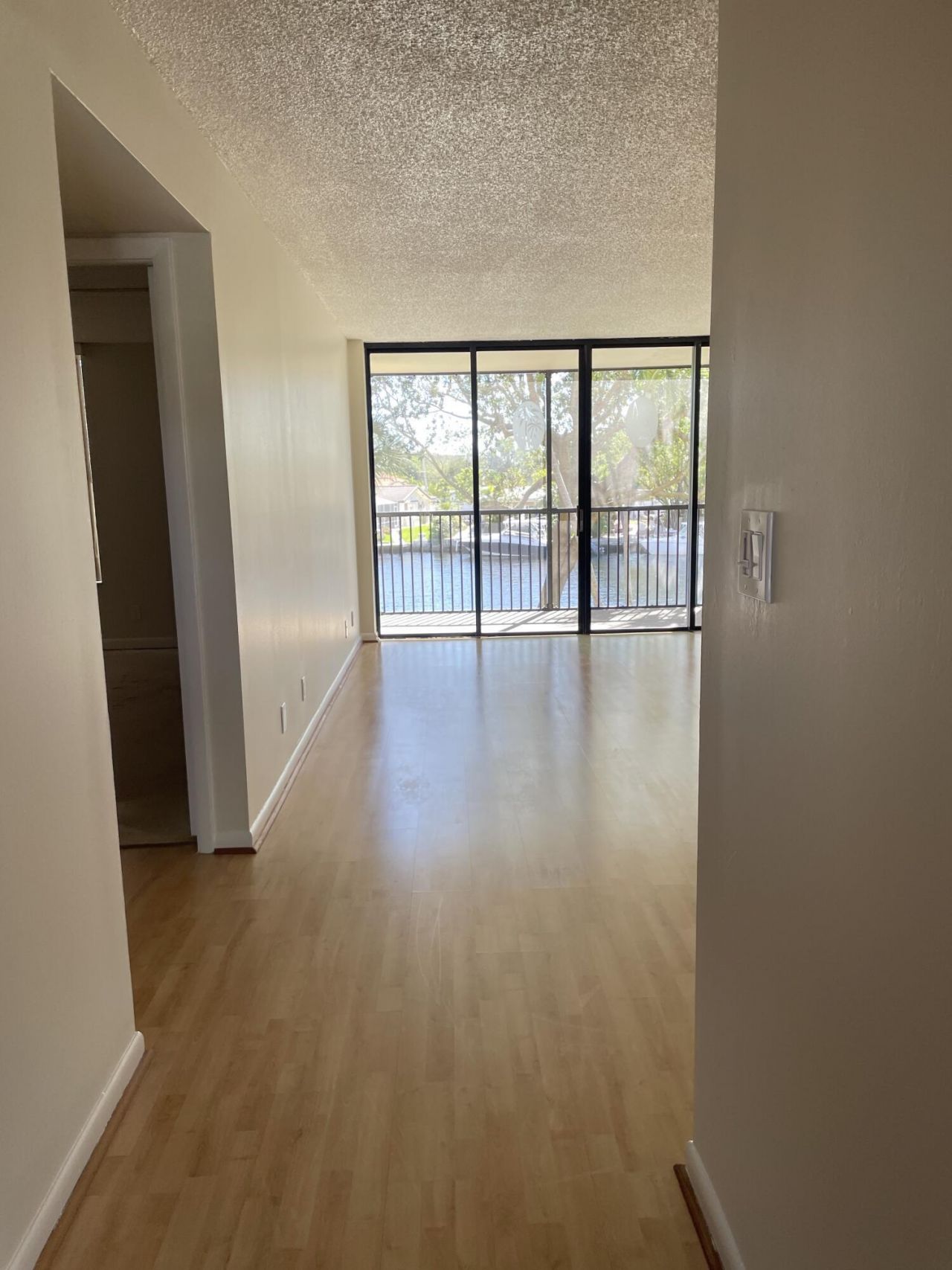 14 Royal Palm Way, Unit 204, Boca Raton, FL 33432 Photo
