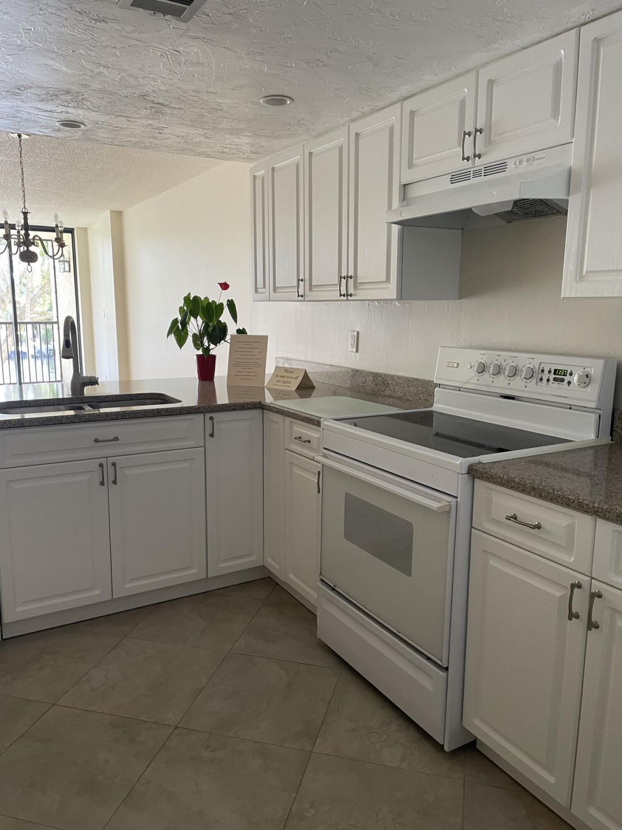 14 Royal Palm Way, Unit 204, Boca Raton, FL 33432 Photo