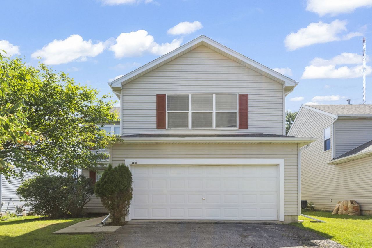 2263 N Arapahoe Trail, Round Lake Heights, IL 60073 Main Photo