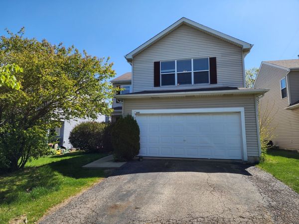 2263 N Arapahoe Trail, Round Lake Heights, IL 60073